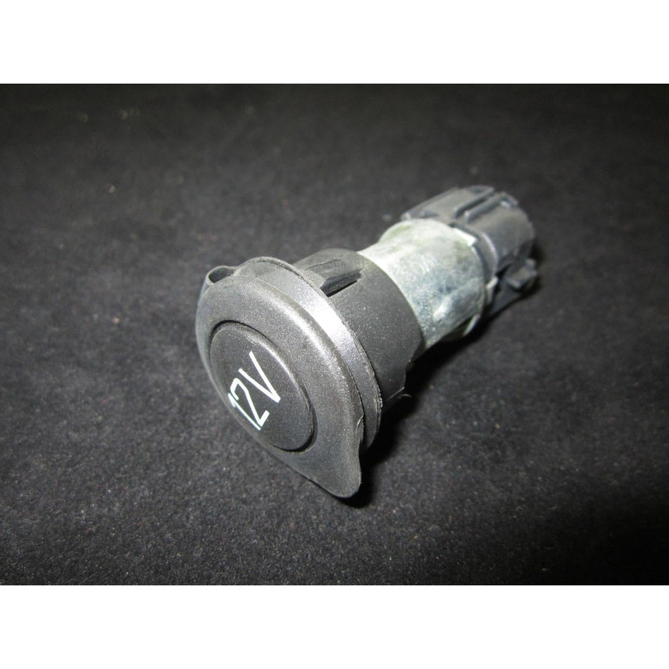 JLG Part # 1001095804 - CONNECTOR. 12 VOLT POWER SOCKET