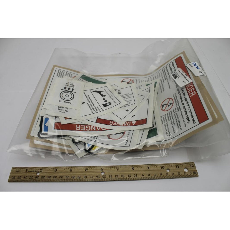 Genie Part # 106057. 106057GT - WORD DECAL KIT.Z34N/Z34DC