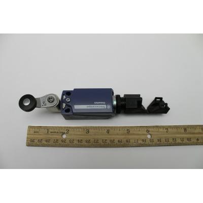 Genie Part # 110771-11117. 110771-11117GT - SWITCH.LIMIT.W/RLLR ARM.NO/NC