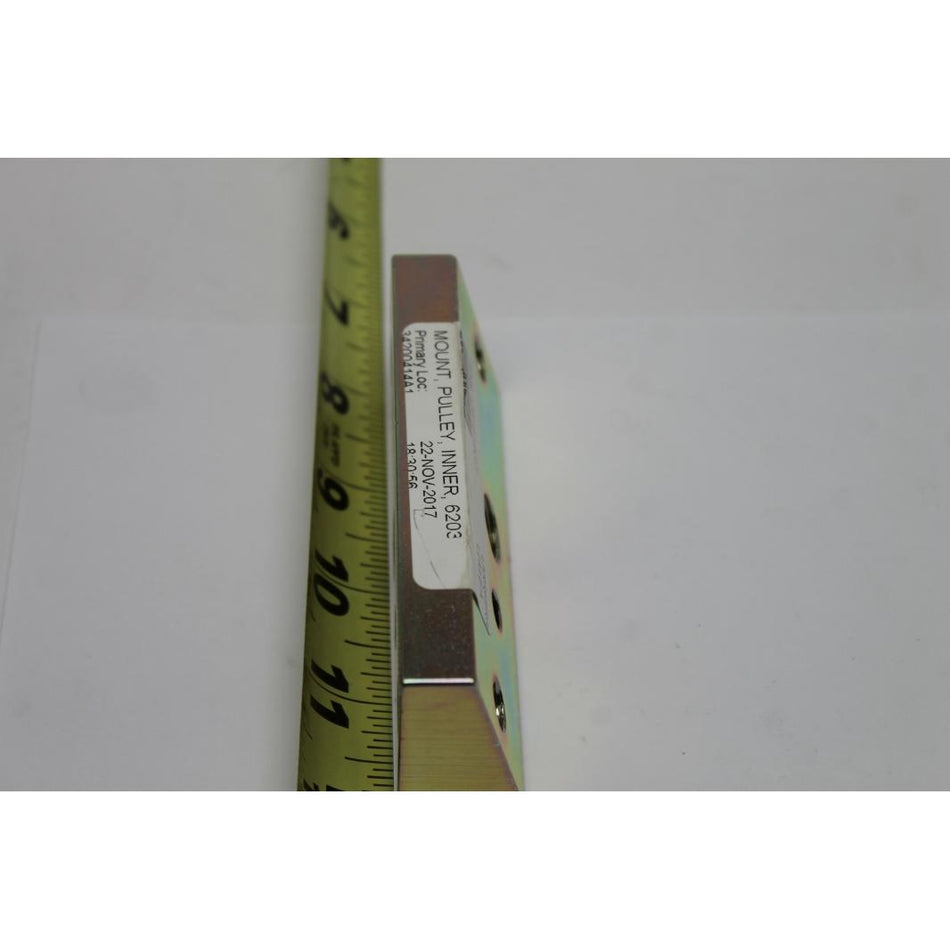 Genie Part # 1251619. 1251619GT - MOUNT. PULLEY. INNER. 6203