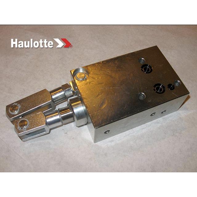 Haulotte Part # 2505007090 - MANUAL PUMP