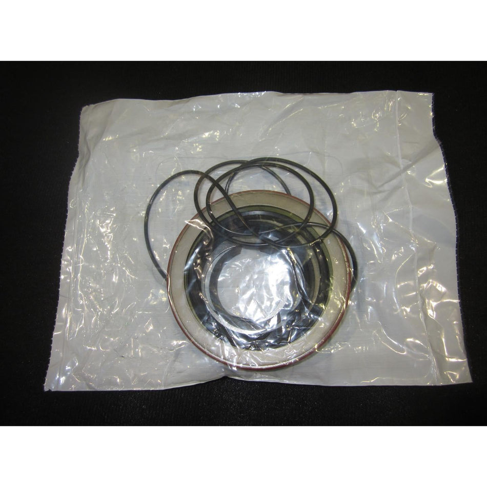 JLG Part # 2900034 - KIT. SEAL SWING TORQUE HUB