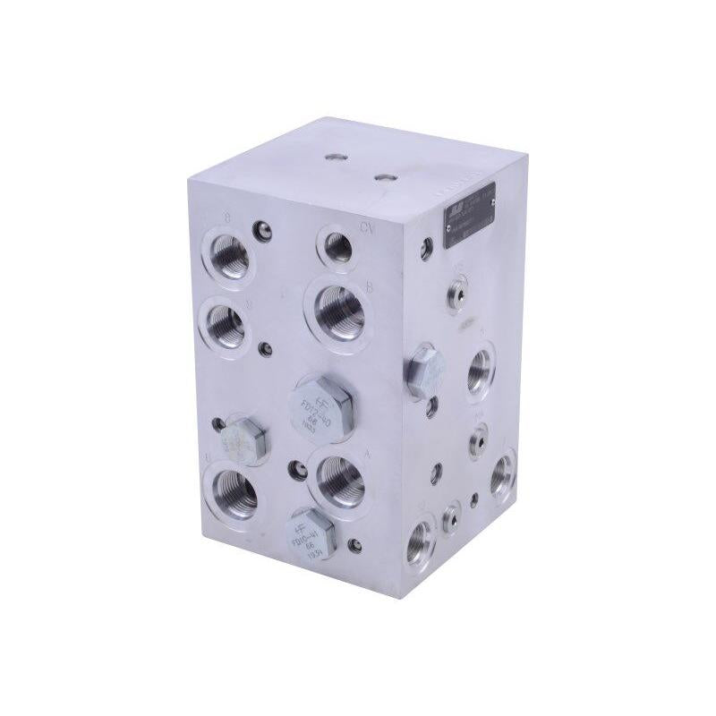 JLG Part # 4641121 - VALVE. DRIVE MANIFOLD 260MRT