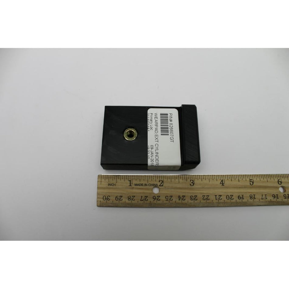Genie Part # 826607. 826607GT - WEARPAD. EXT CYLINDER. GTH-636