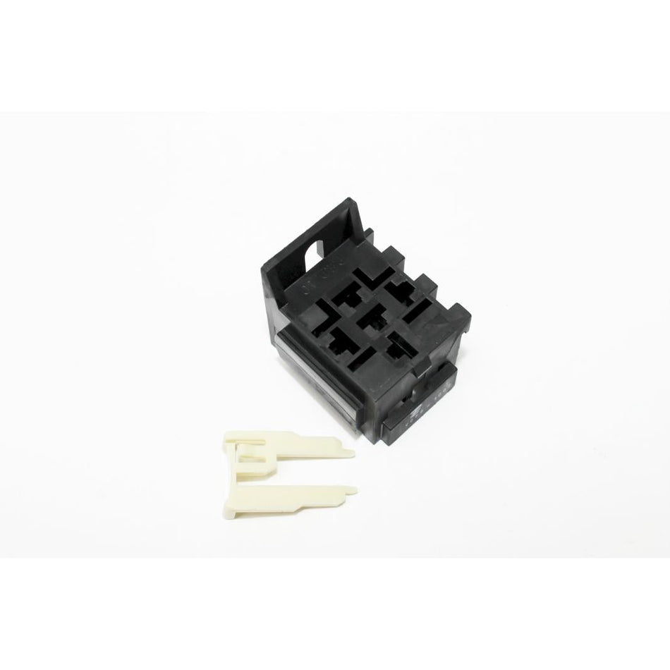 Genie Part # 34053. 34053GT - ASSY. RELAY SOCKET. AUTO***