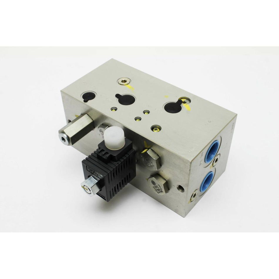 Genie Part # 60487. 60487GT - MANIFOLD. PUMP DISTRIBUTION
